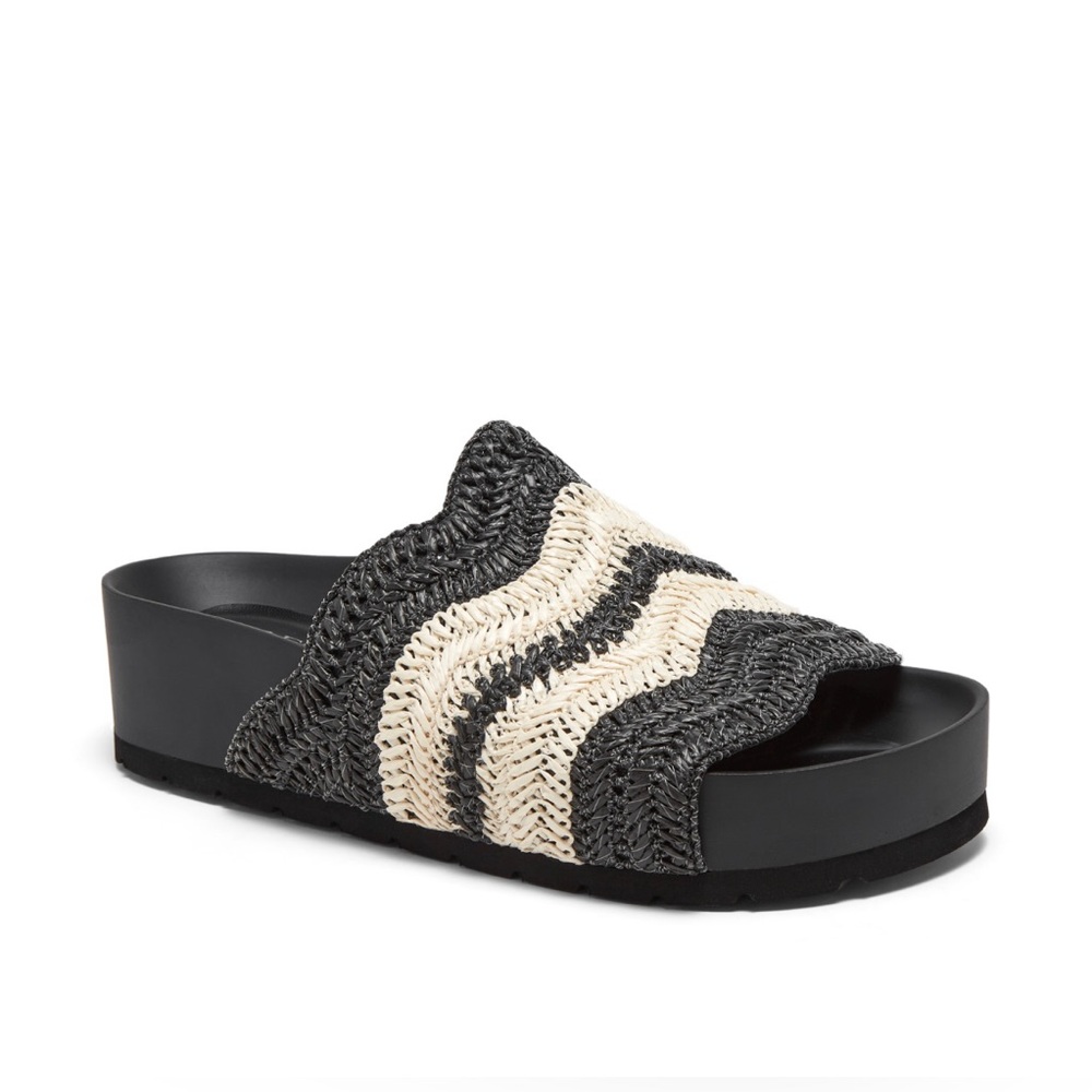 Silent D Raffia Sandals. NWT. SZ 8/8.5 (39) Comfy and chic for walking.